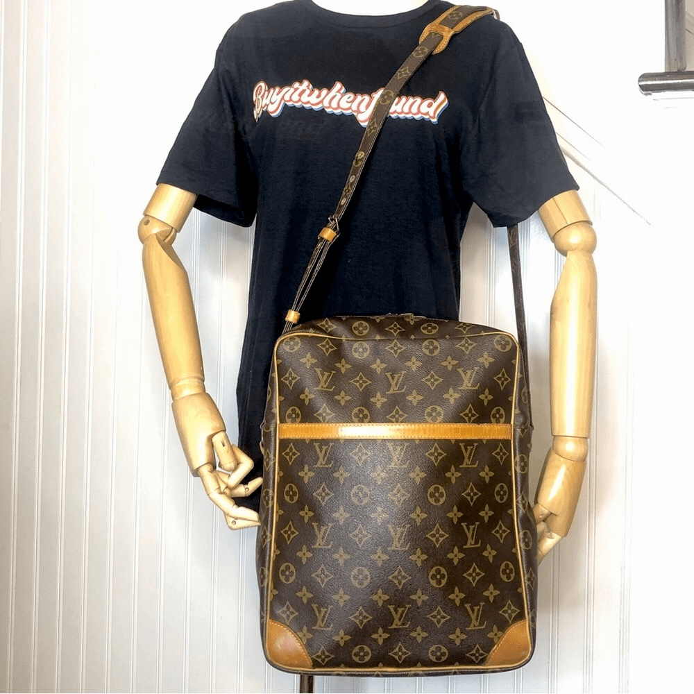 LOUIS VUITTON DANUBE GM LV Monogram Messenger Crossbody Shoulder