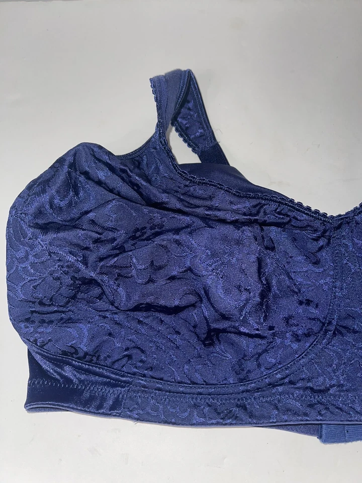 Sujetador inalámbrico Playtex 18 horas Ultimate Lift 44DDD azul Foto 2 de 4