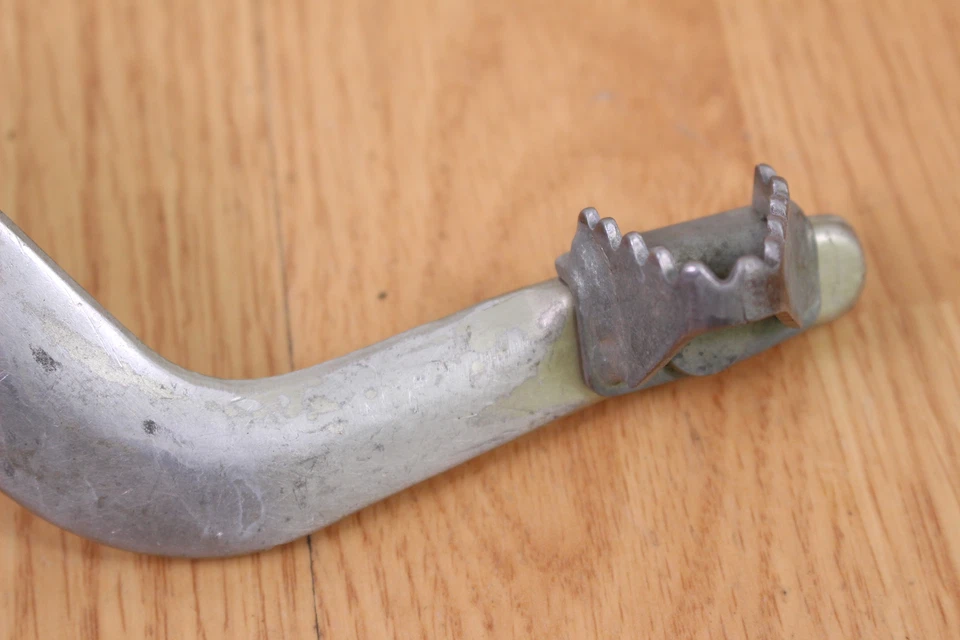 Yamaha YZ250F 2005 pedal de freno trasero Foto 4 de 4