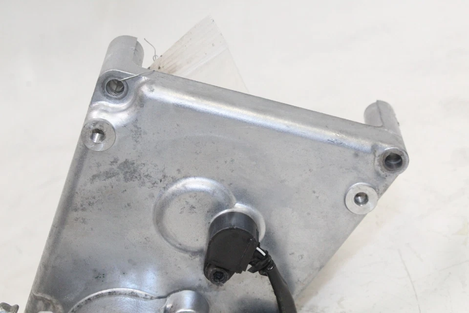 Suzuki Bandit 1250S GSX1250SA 2016 cubierta de piñón de motor OEM con embrague esclavo Foto 3 de 4