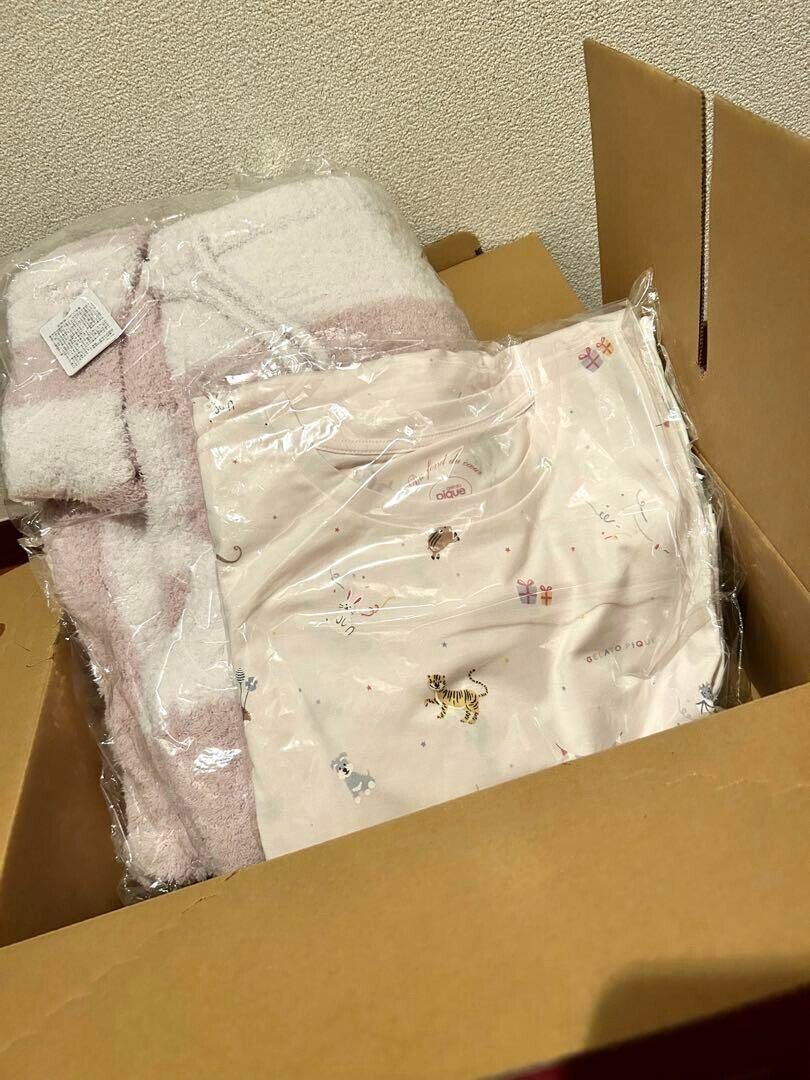 GELATO PIQUE HAPPY BOX 2024 A Ladies pajama set socks short GELATO PIQUE HAPPY BOX 2024 A Ladies pajama set socks short