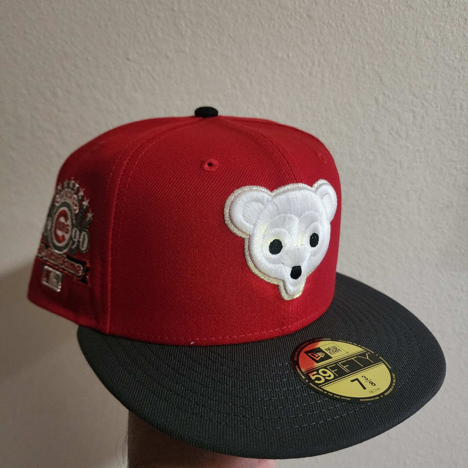 Picture 1 of 1