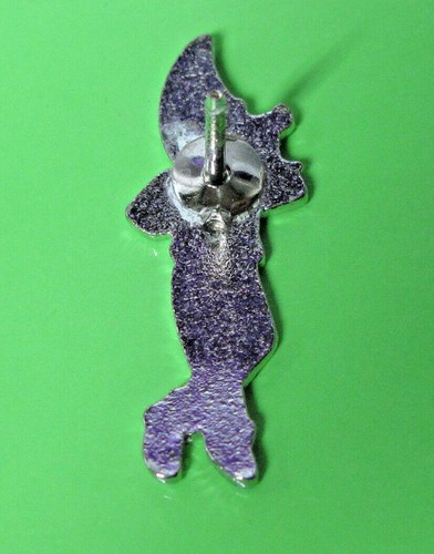 MAC TONIGHT with sunglasses playing harmonica - hat pin , lapel pin GIFT BOXED - Picture 3 of 5