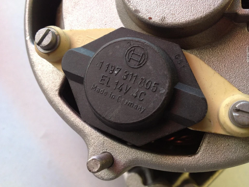 Alternador Audi Volkswagen 4000 Fox 5000 Quattro Coupe GT Dasher Saab 900 Foto 3 de 3