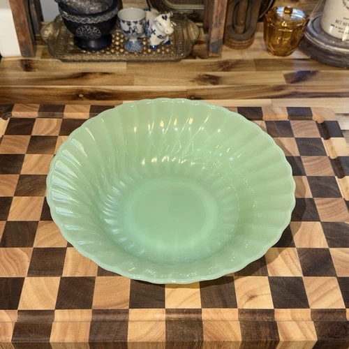 Anchor Hocking Fire-King Jadeite Swirl Shell Vegetable Serving Bowl 8-1/2"
