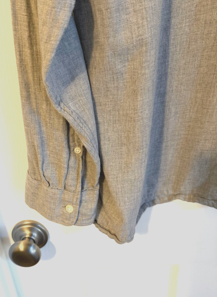 Gap Mens Button Down Camp Collar Long Sleeve Ligh… - image 7