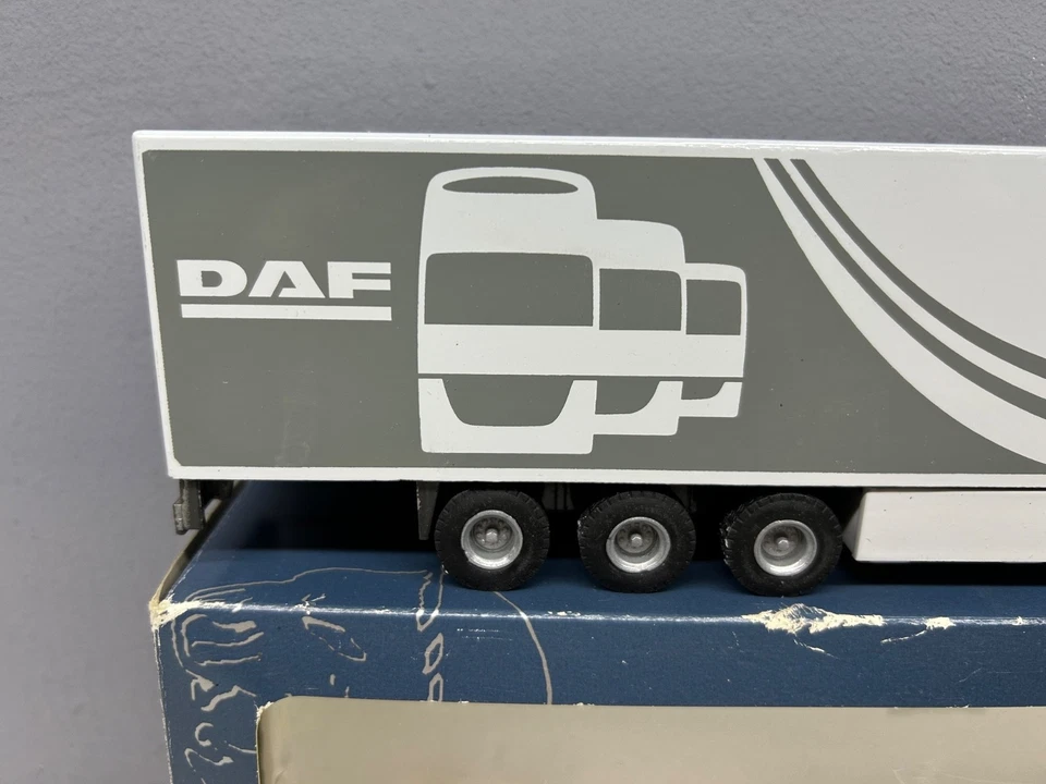 Lion toys car Daf CF Drive your business 1:50 MIB - Bild 3 von 4