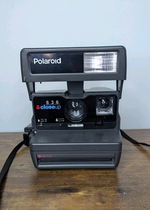 Polaroid 636 CloseUp for Type 600 Film passport box
