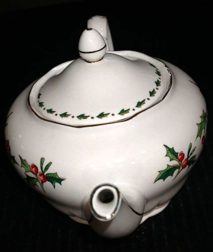 Waldman House Porcelain Cup of Christmas Tea Tea Pot Made in Taiwan 4 cup cap. - Picture 5 of 12