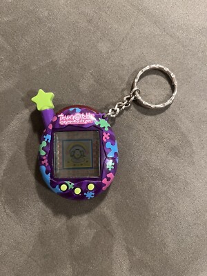 【激レア】Bandai Tamagotchi Connection V4.5 New 2007 Bandai Tamagotchi Connection V4.5 Virtual Pet Sealed RARE