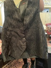 FASHIONABLE DESIGN BUTTON UP VEST ONE SIZE FITS ALL MADE IN THE USA NOS.
