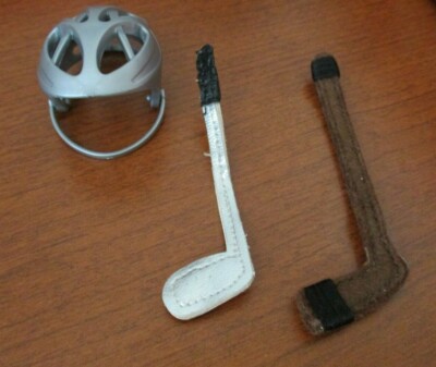 BARBIE~Lot of ACCESSORIES~SPORTS BICYCLE HELMET HOCKEY CLUBS (Lot 27) 