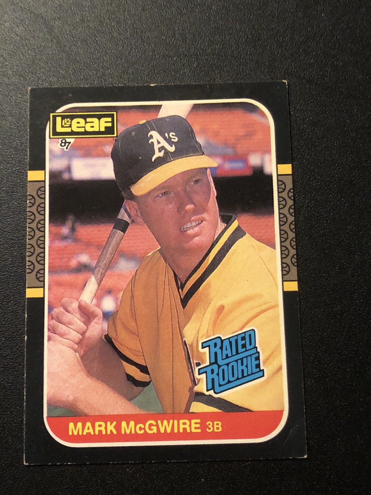 1987 Leaf Canadian Mark McGwire #46