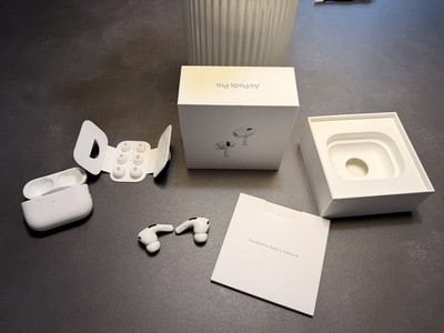 Apple AirPods Pro 2. Generation MagSafe In-Ear Kopfhörer MQD83ZM
