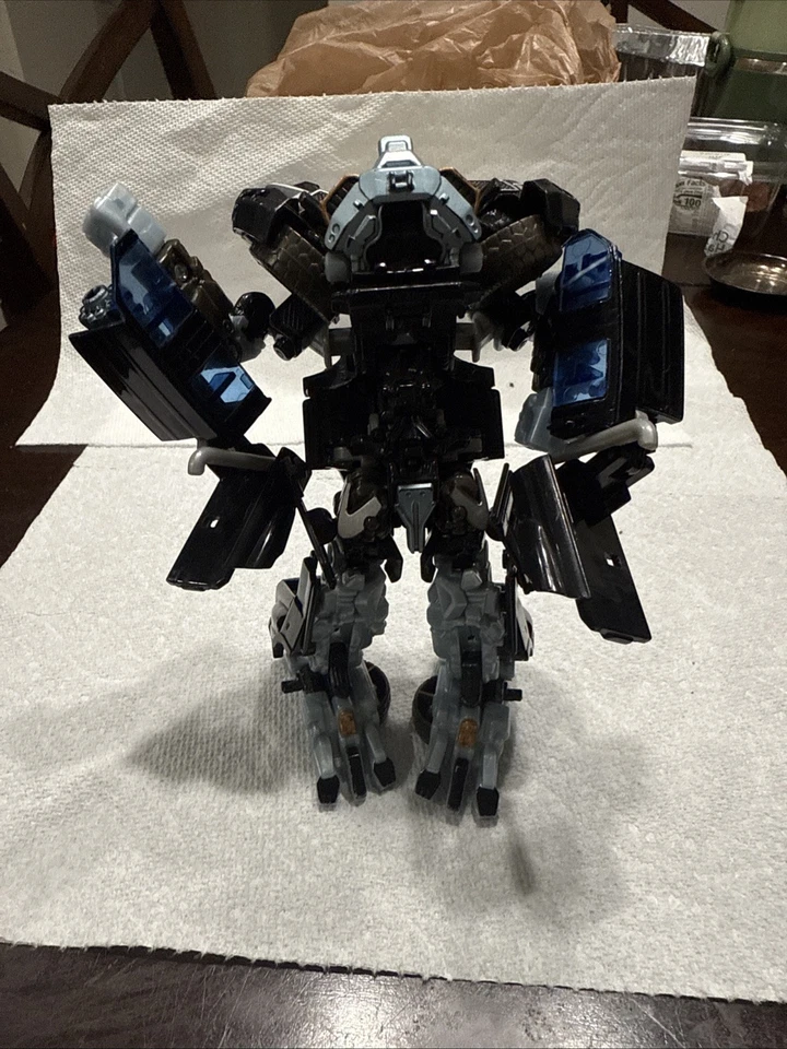 Transformers Hunt For The Decepticons Ironhide  ROTF HFTD 2010 Deluxe - Image 2 of 4