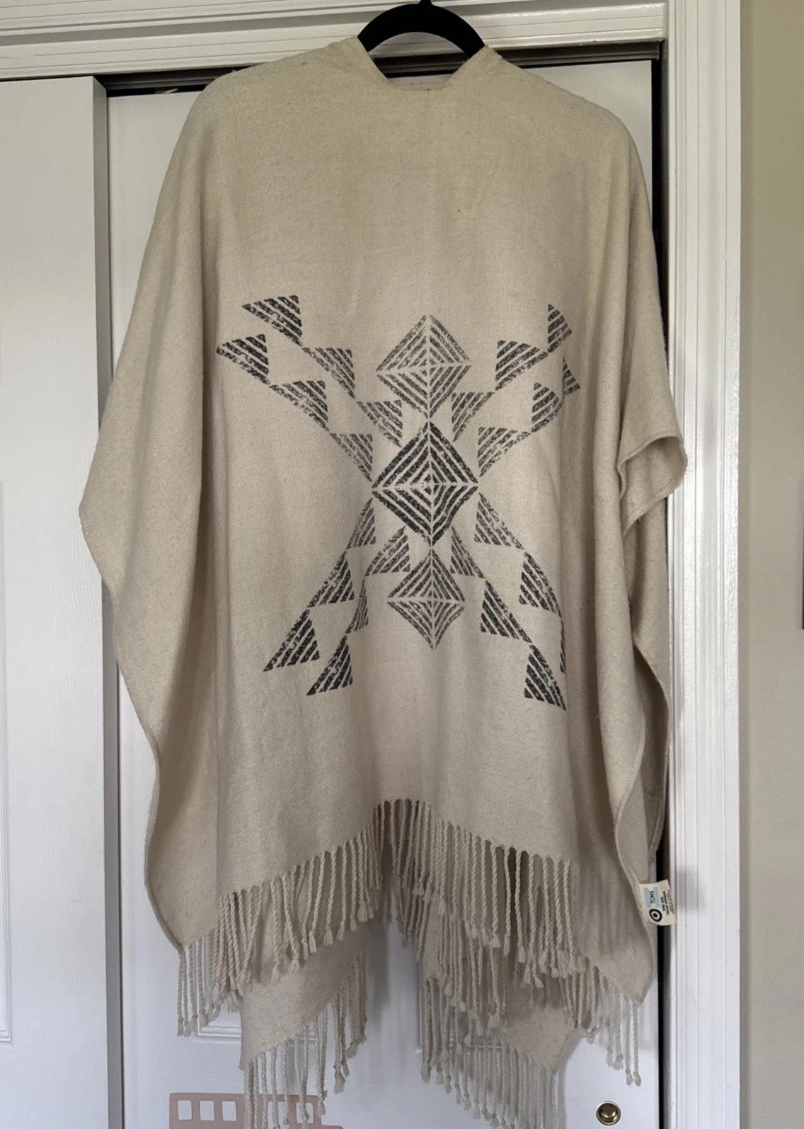 TOMS Target Ivory Fringe Poncho Ruana Southwestern Print One Size Boho Western