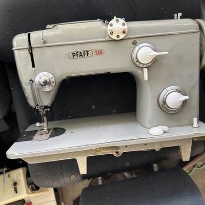 Pfaff 260 Nähmaschine defekt ohne Zubehör 