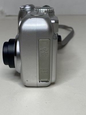 Nikon COOLPIX 2100 2MP Digital Camera Silver Retro Digicam Y2K +