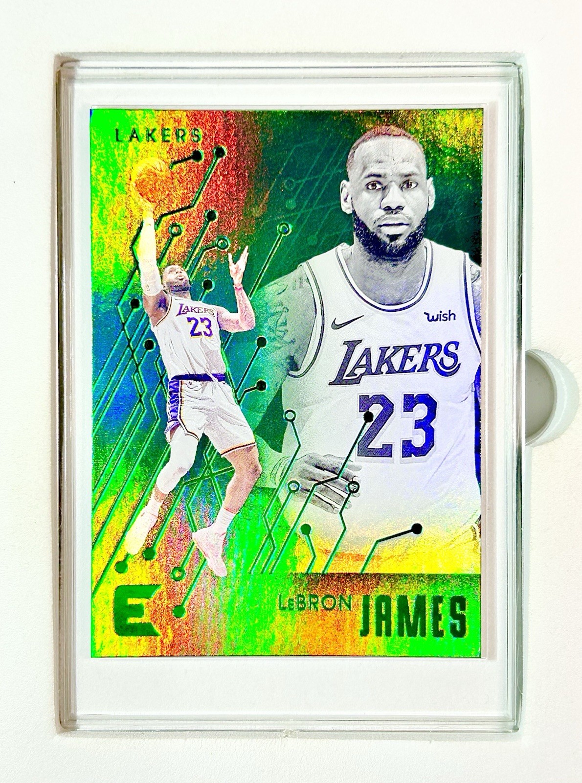 2019-20 Panini Essentials LeBron James GREEN PRIZM SP - Lakers - HOF Prizm SP