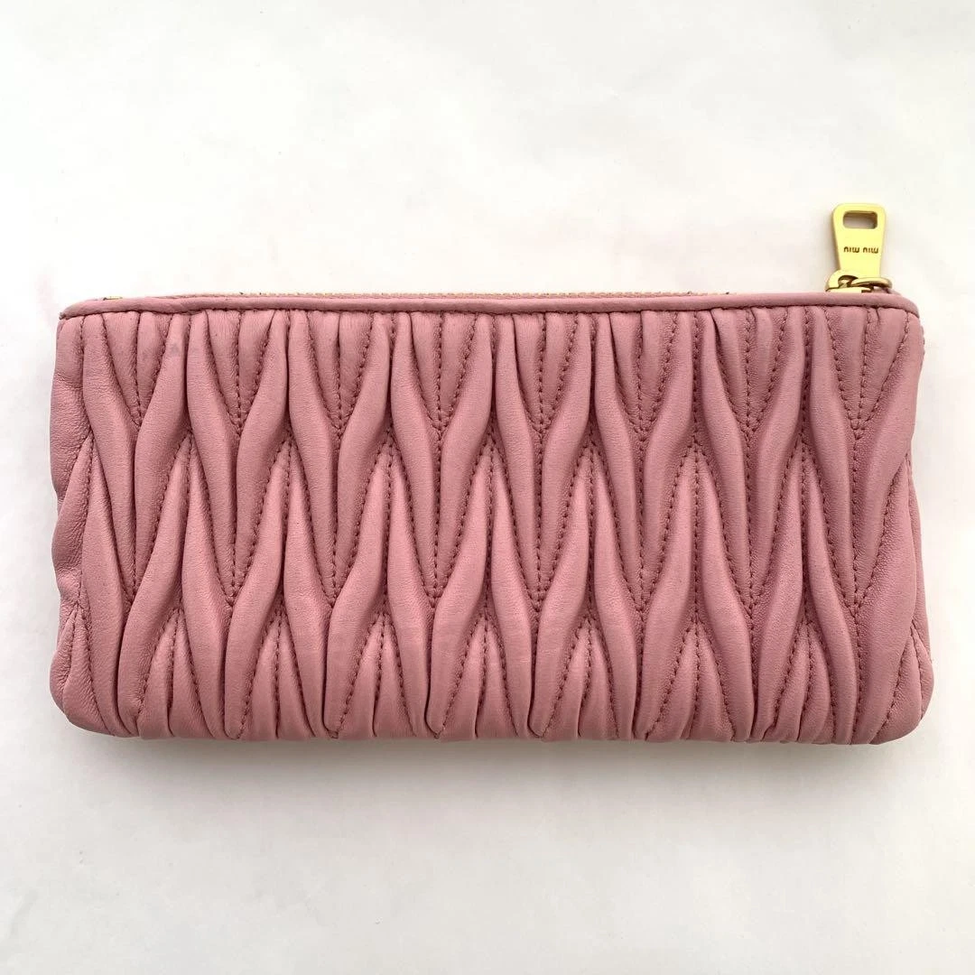 MIU MIU Pochette in pelle rosa matelassé elegante mini borsa trapuntata dal Giappone