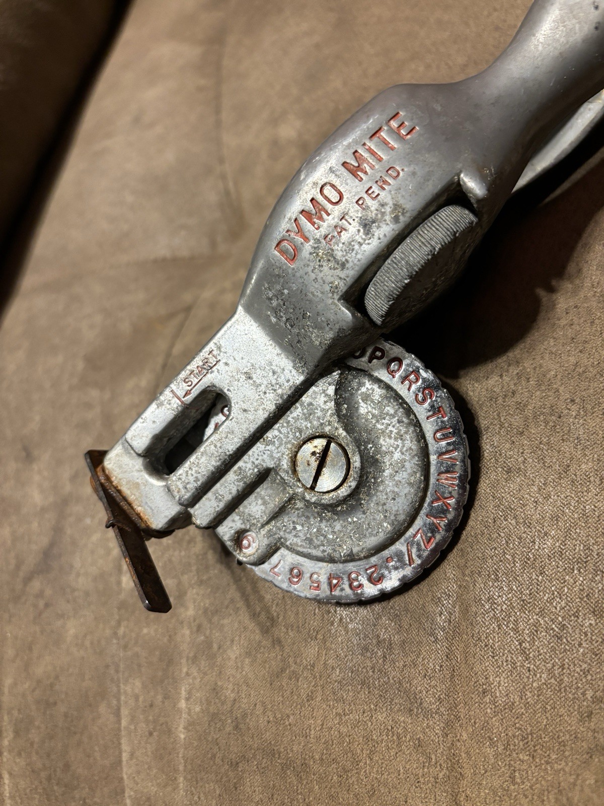 Dyno-mite Tapewriter 11” Dymo