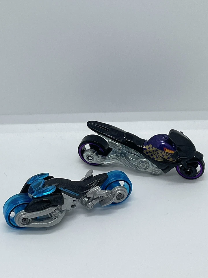 Hot Wheels HW TODOTERRENO '14+2011 Mattel-XO127-x1659-NEUMÁTICOS AZULES-genial Foto 3 de 4