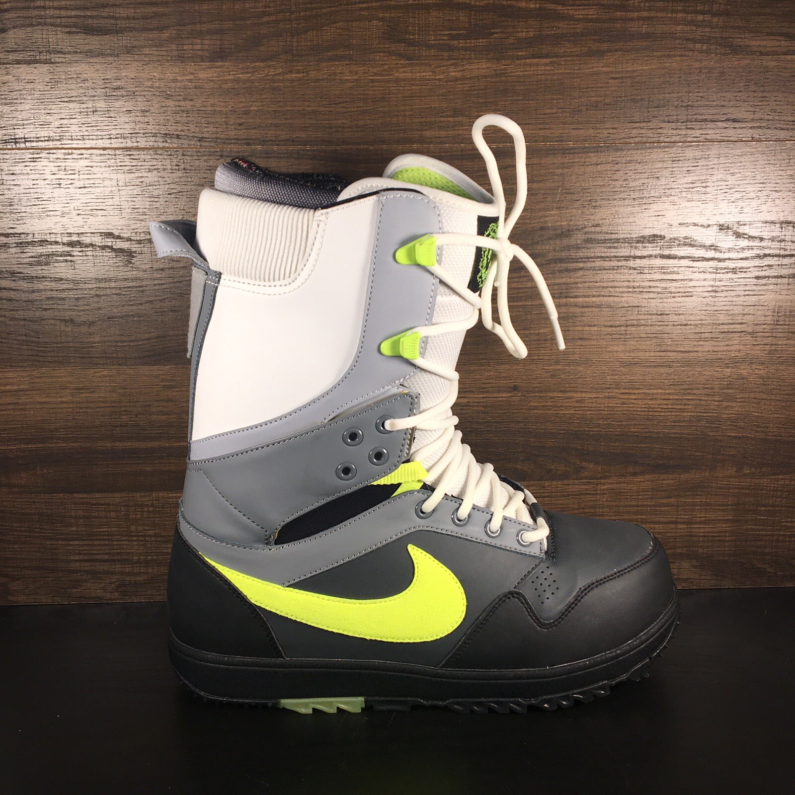 nike zoom dk snowboard boots