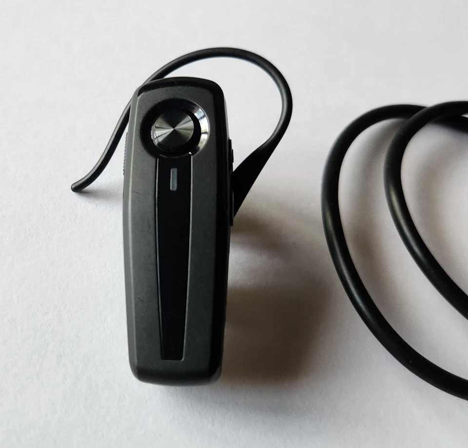 Unused Black Plantronics Explorer 210 Wireless HEADSET with Cable in Bulk Pkg - Image 4 of 4