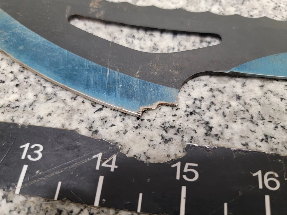 Z Hunter Machete Stainless Apocalypse Sword, Zombie Hunter ZB-020 FOR PARTS - Image 4 of 4