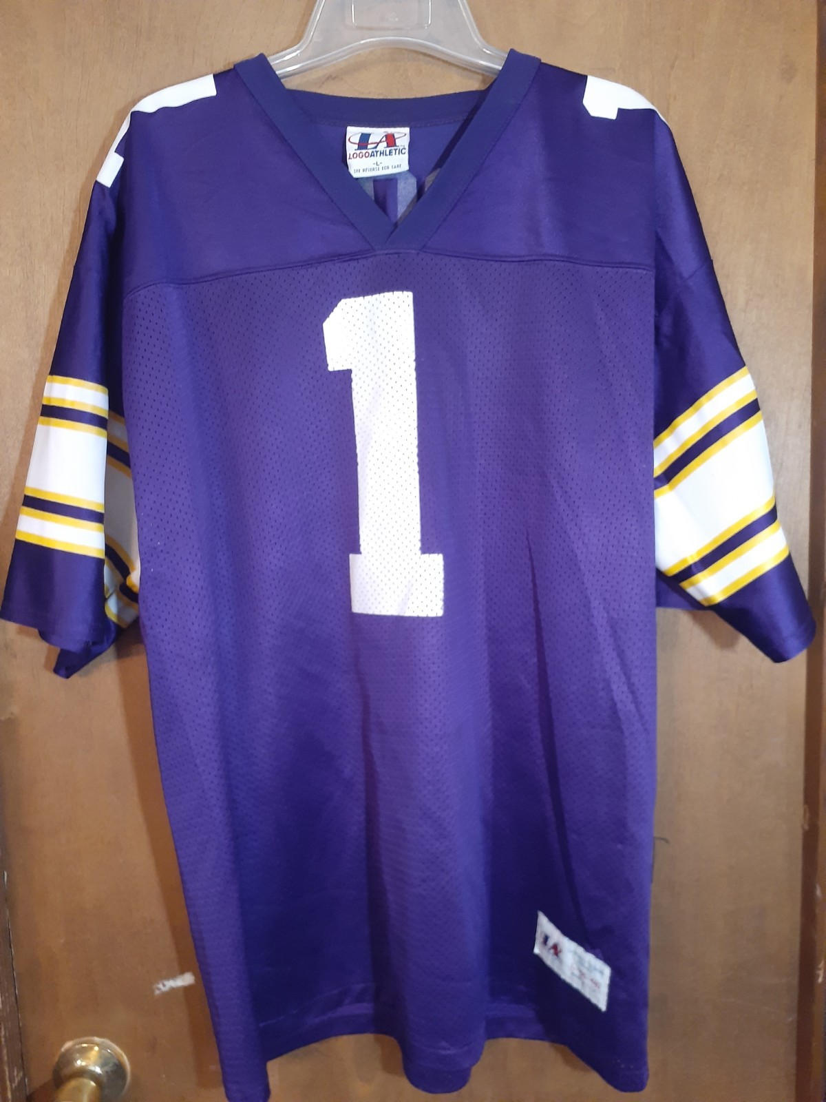 Picture 1 of 4