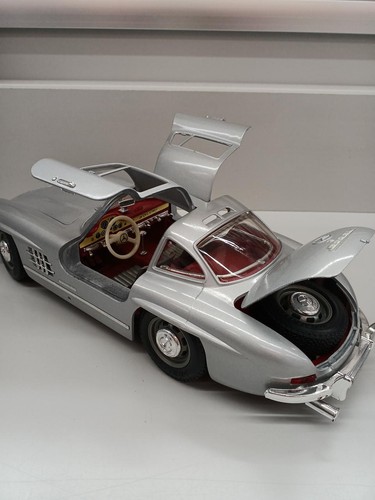 Mercedes Benz Bburago 300Sl 1954 1:18 - Imagen 10 de 11