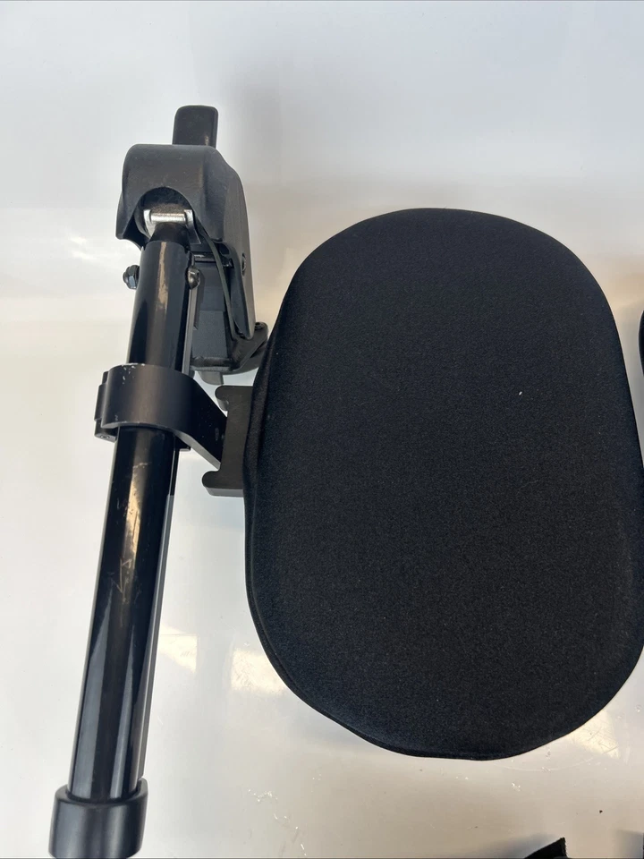 Quickie SR45 Wheelchair Elevating Legrests w/ Pads 17" Tall Pair – Good - Image 3 of 4