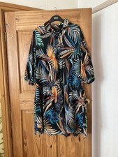 QED London Size 10 Black And Bright Leaf Print Long-sleeved Summer Shirt Dress