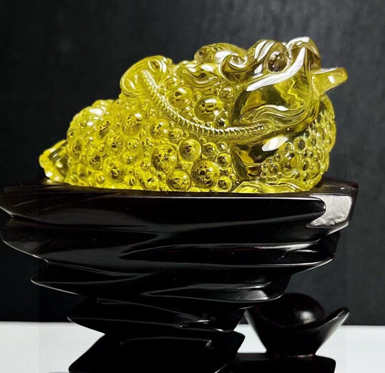 1.86LB Natural Citrine Quartz Golden Toad Skull Crystal with Stand