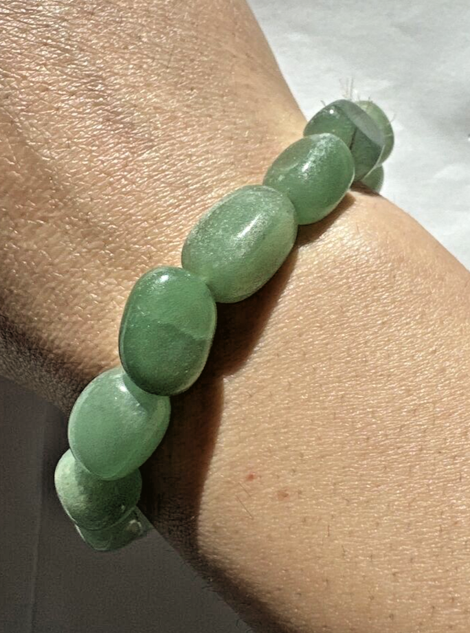 Vintage Carved Green Jade Aventurine Quartz Stone Bead Stretch