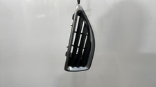 Calandre gauche RENAULT MEGANE 1 PHASE 2 7700428963