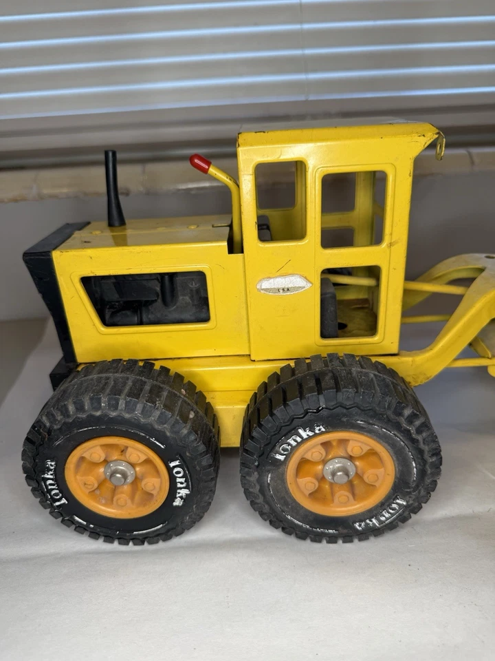 Niveladora de carretera Tonka Truck State Hi-Way Dept años 60 ¡Metal fundido a presión! Foto 2 de 4