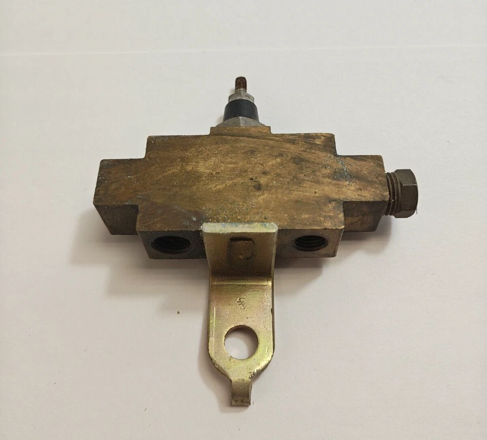 Dodge Plymouth Dart Belvedere Valiant 1966-1968 carrocería freno camiseta 2823898 nuevo de stock Foto 4 de 4