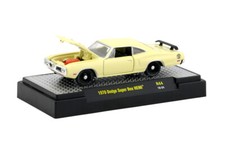 L89 32600 44 M2 MACHINES DETROIT MUSCLE 1970 Dodge Super Bee HEMI CREAM 1:64