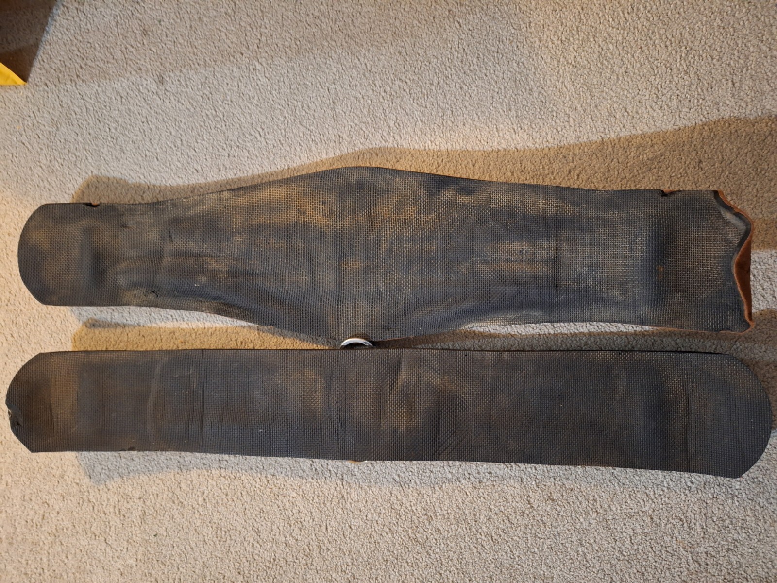 2 PREOWNED WESTERN CINCHES PROFESSIONAL CHOICE & WEAVER SIZE 30