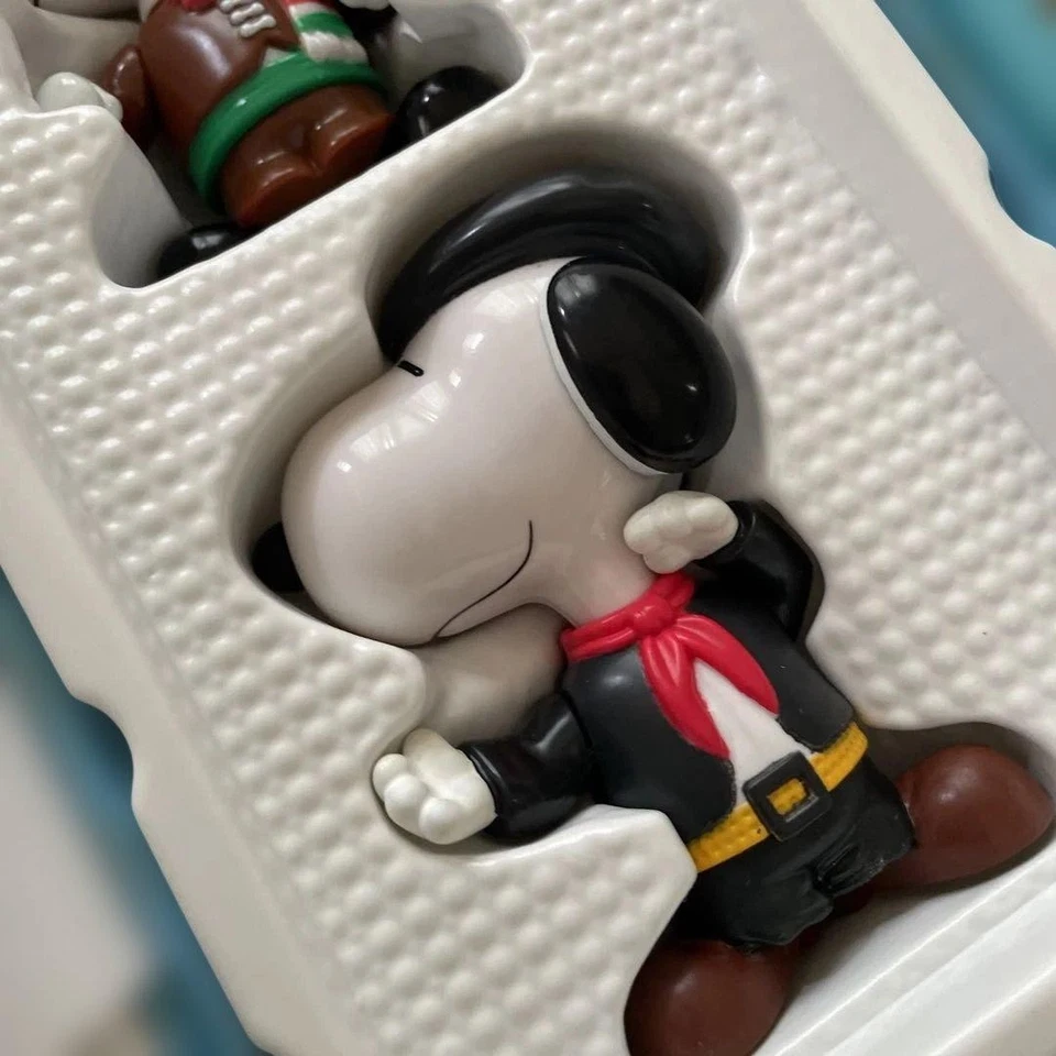 Snoopy 12Nd Set World Tour 2 Figure Used - Image 3 of 4