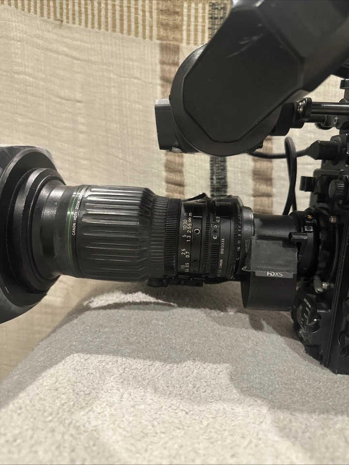 Sony PDW-700 XDCAM HD Camcorder + Canon HJ14ex4.3B + Camera Bag (ALL WORKS) - Image 3 of 4