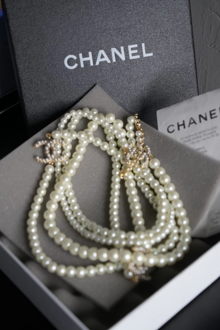 CHANEL Collana Cristallo 5 CC Perla Canale Tono Argento Classico Senza Tempo