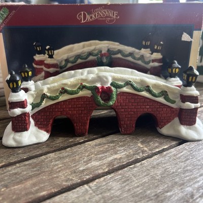 Vintage 1991 Lemax Dickensvale Collectibles Christmas Porcelain Lamp Bridge