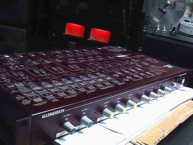 Allen & Heath GR05 Audio Zone Mixer 1RU 4-Output Mixer. Red