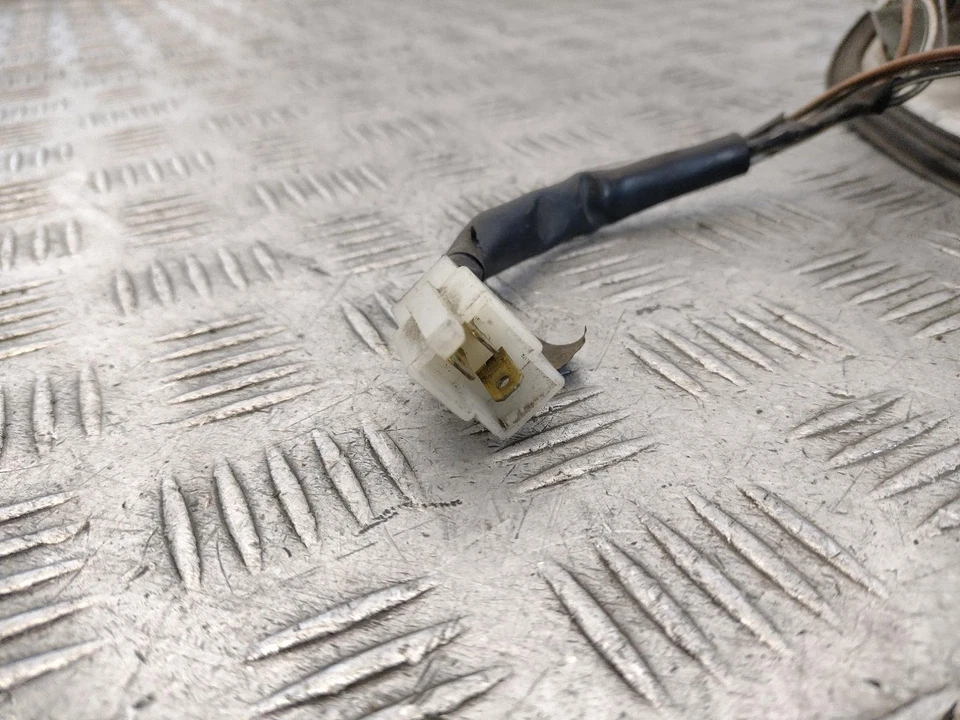 2001-2016 SUZUKI GS 500 REAR LIGHT - Изображение 4 из 4