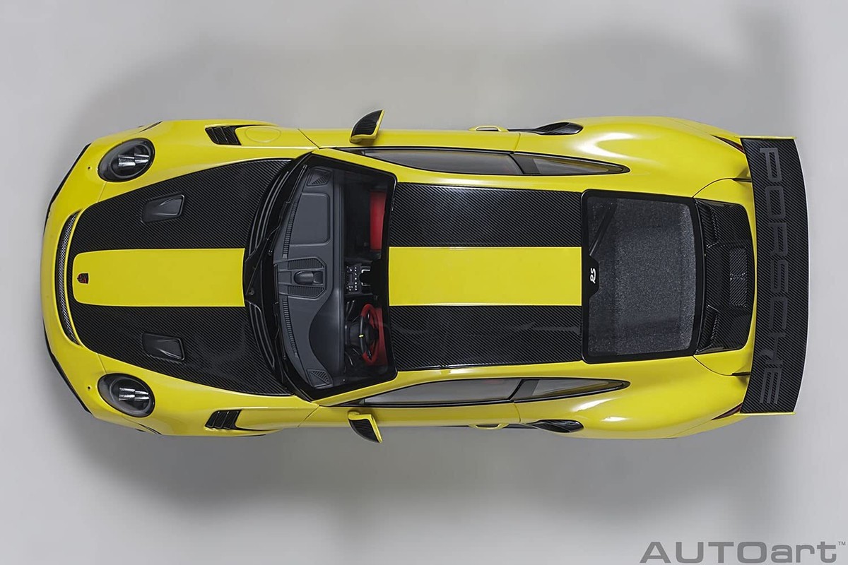 AUTOart 1/18 Porsche 911 (991.2) GT2 RS Weissach Package Yellow