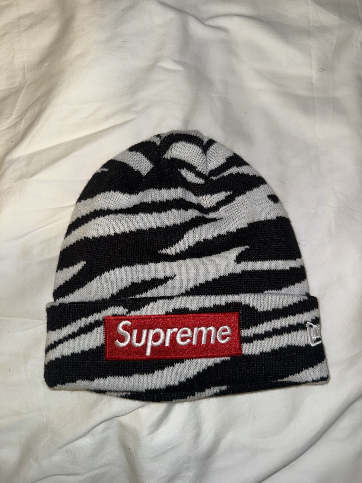 Supreme New Era Box Logo Beanie (FW22)