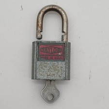 Taylor Lock Red VTG. and Key Made in USA (Works)