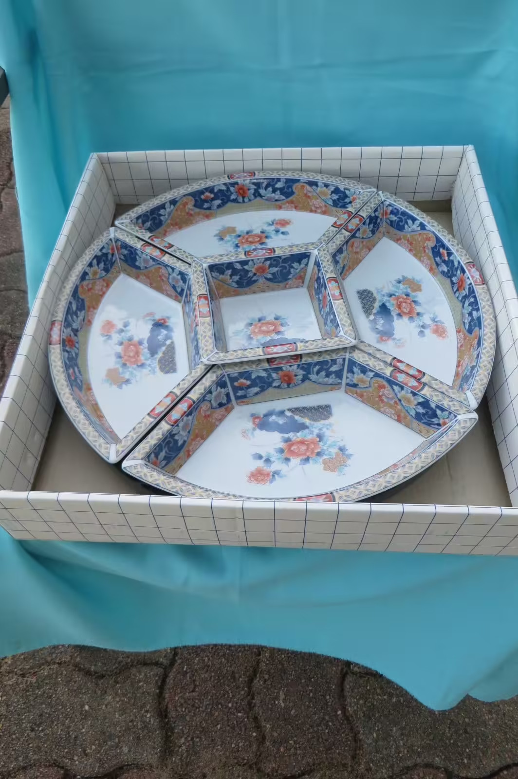 Plateau tournant asiatique ancien et ses coupelles pour vos soirées apéritif dînatoire MurB2